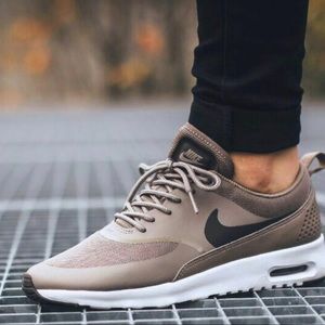Nike air max Thea tan