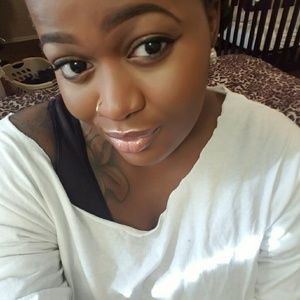 Meet your Posher, Mallory