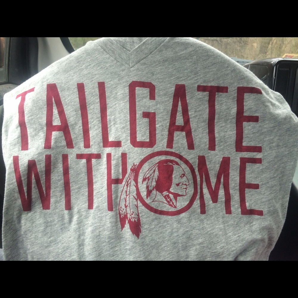 ❤️💛Victoria Secret Pink Redskins shirt 💛❤️