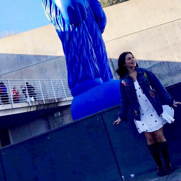 Meet your Posher, Danyelle - Picture 1 of 1