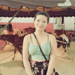 Meet your Posher, Sojin