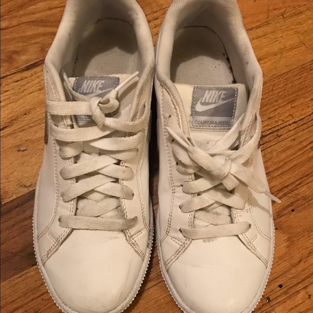 [sold] NIKE sneakers