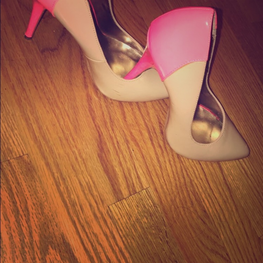 Beige and pink Steve Madden Pumps