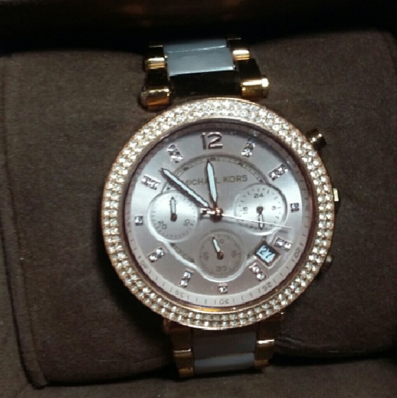 Michael Kors Rose Gold watch - Picture 4 of 4