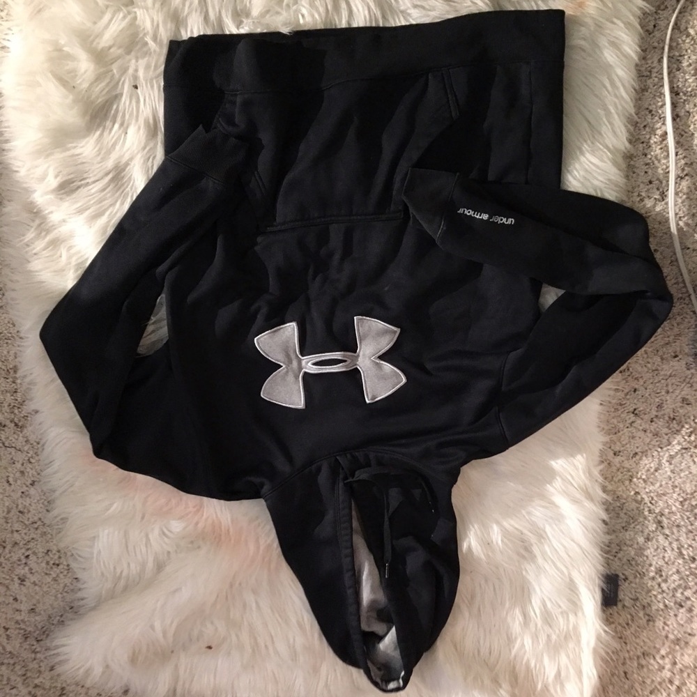 Underarmour sweatshirt