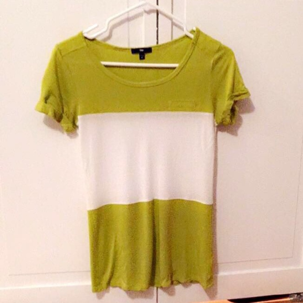 💚NWOT💚 Green & white striped t-shirt