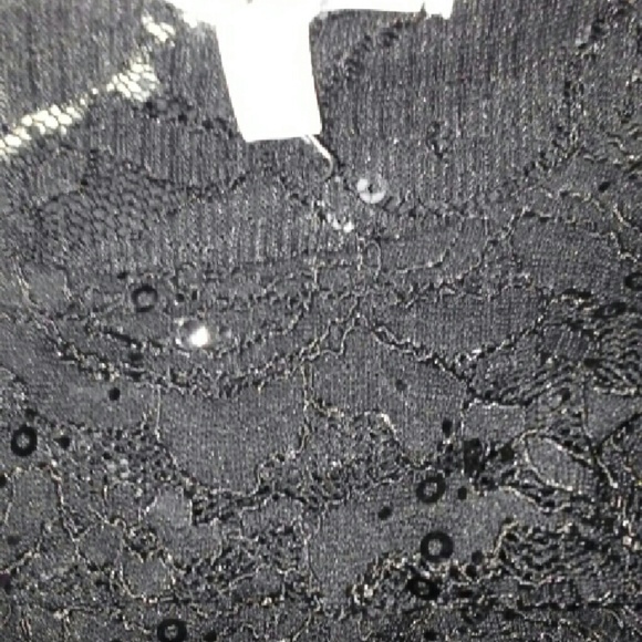 Clothes - Picture 2 of 4