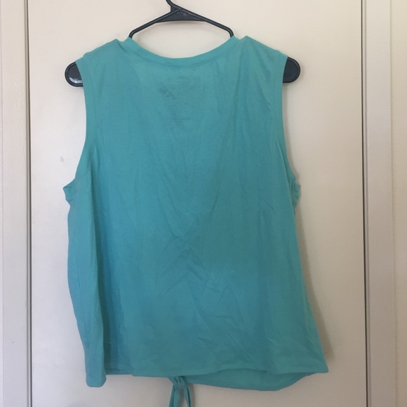 Sleeveless Front Tie Ariel Tee - Picture 2 of 4