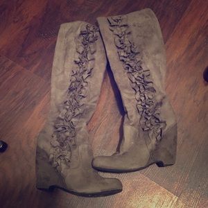 Heeled Boots✨