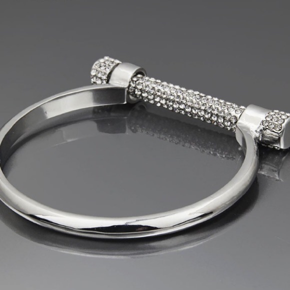 Hot Bangle !! - Picture 3 of 4