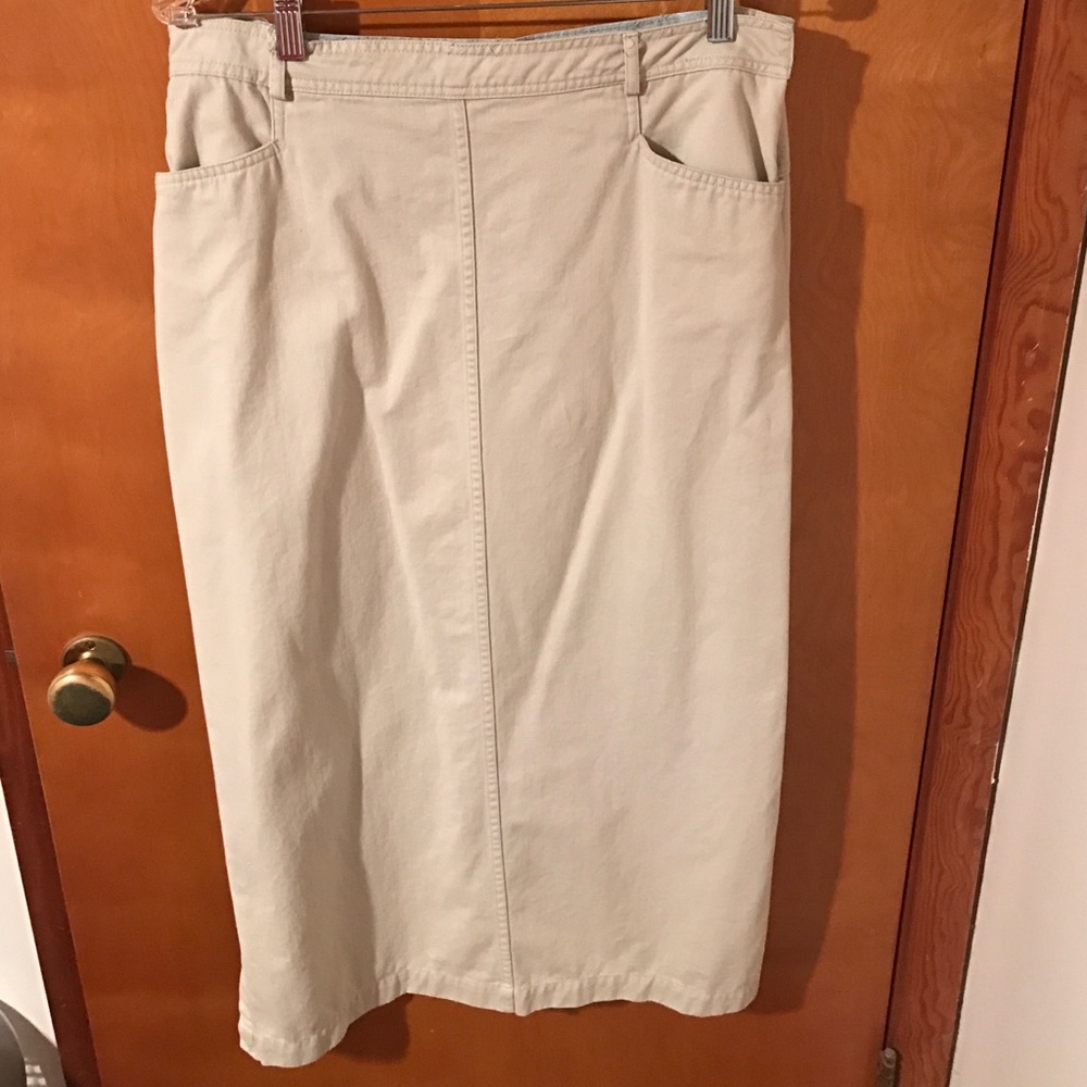Christopher and Banks skirt. Size 12