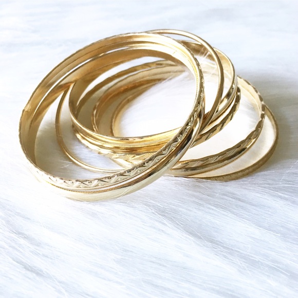 LAST ITEM gold tone bangle set - Picture 2 of 4