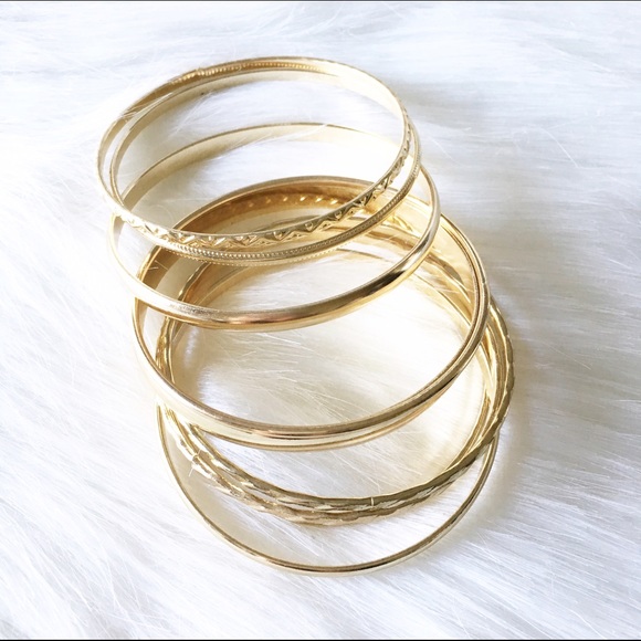 LAST ITEM gold tone bangle set - Picture 3 of 4