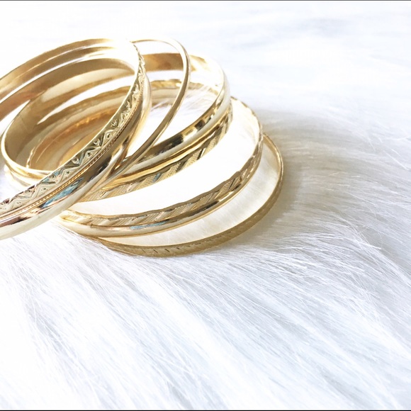 LAST ITEM gold tone bangle set - Picture 4 of 4