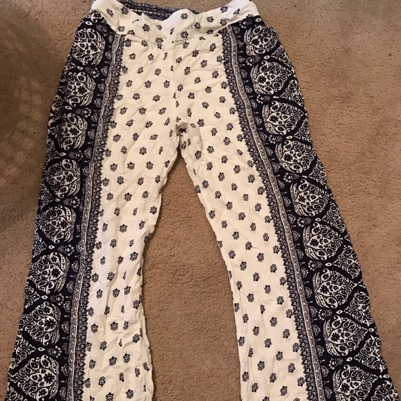 Blue and white palazzo pants with tribal print. - Picture 1 of 2