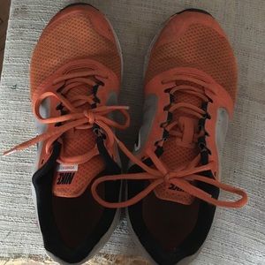 Nike vomero 8 running shoes