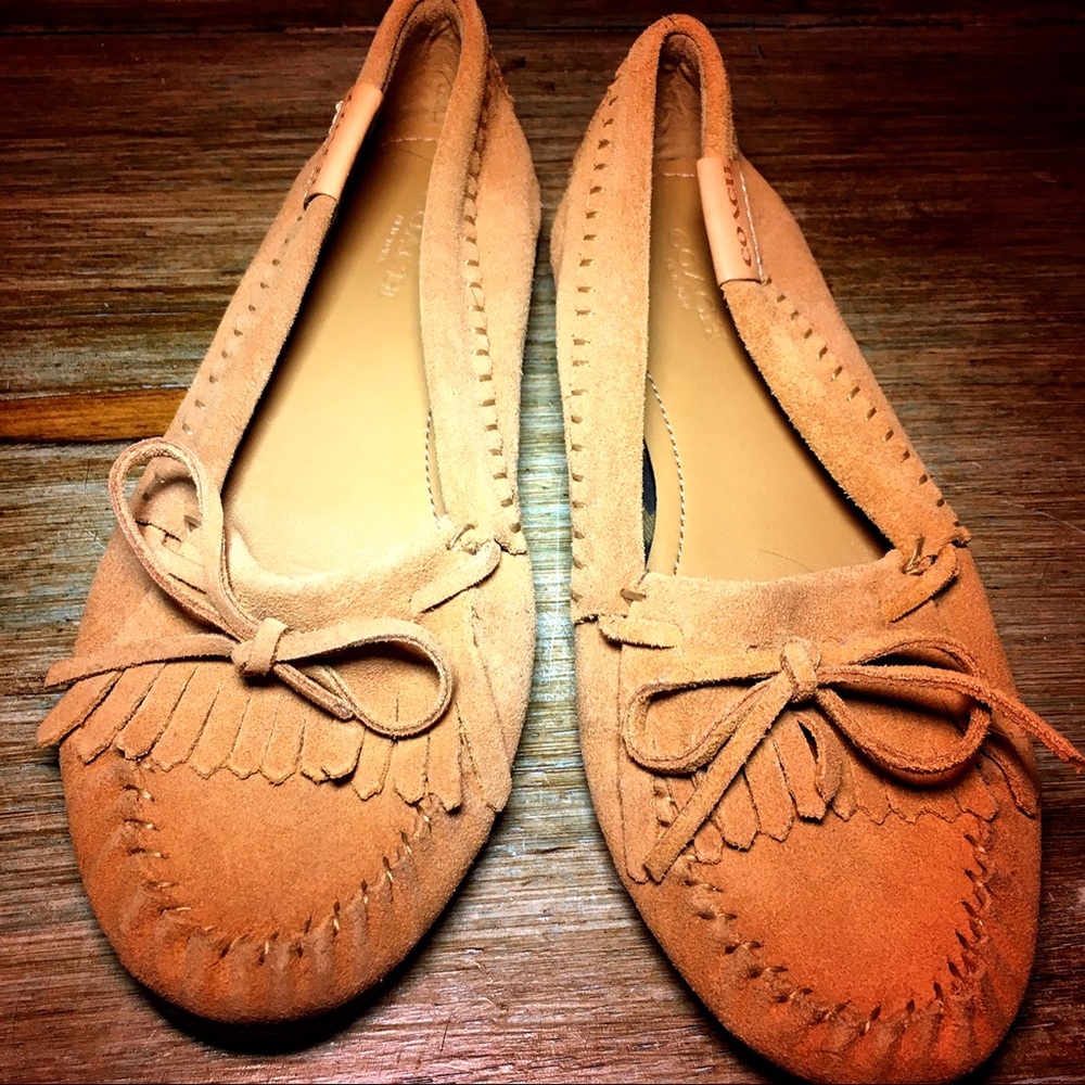 NWOB COACH Cheyanne Suede Moccasin Loafer - Size 6