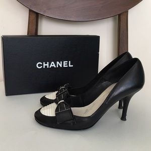 Chanel authentic black pumps | bow tie heels sz 10