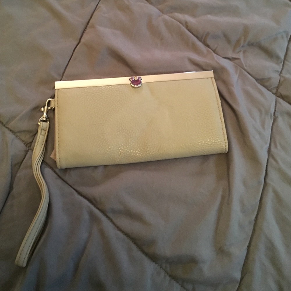 Card and Go wristlet