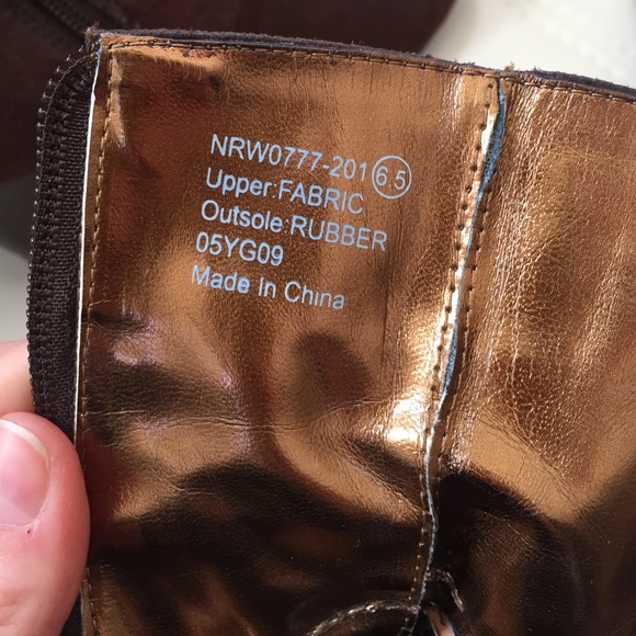 Brown buckle boots - Picture 4 of 4