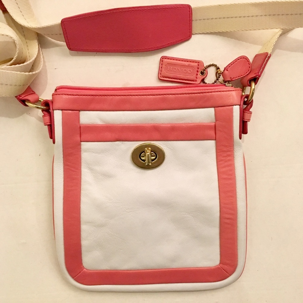 Coach small leather bag