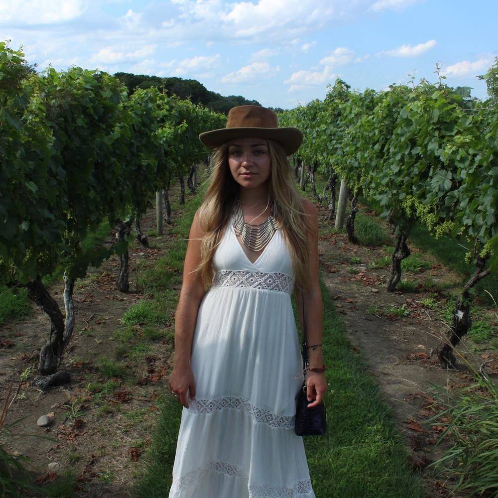 Meet your Posher, Jillian