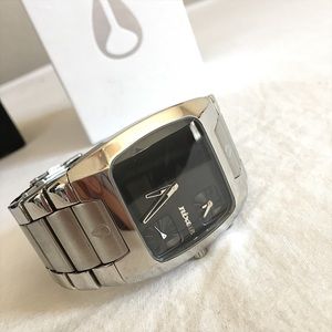 Nixon Watch (the Banks)