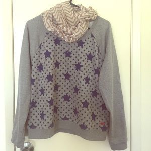 NWOT Levi's Star Print Sweater