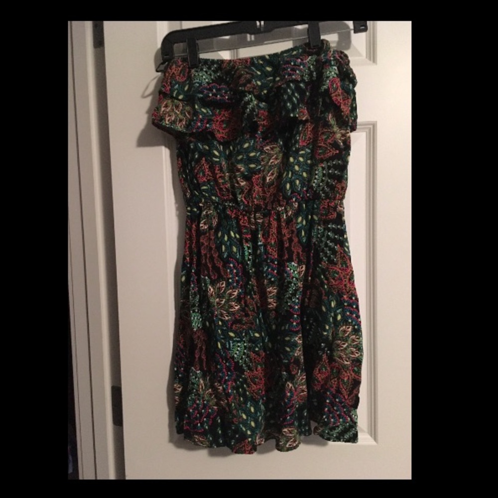 NWOT Women's/girls Strapless Dress, Size Small