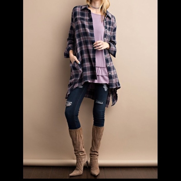 🇺🇸💜🖤Double Ruffle Hemline Top - Picture 3 of 3