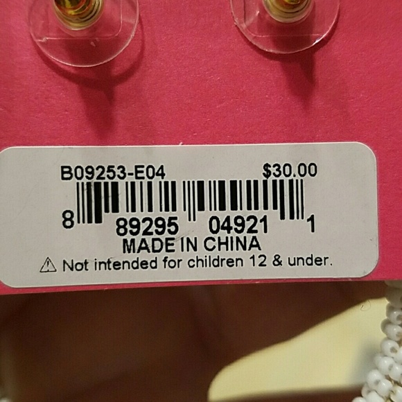 Betsey Johnson earrings BOGO ANYTHING $10 OR LESS - Picture 2 of 3