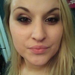 Meet your Posher, Alisabeth