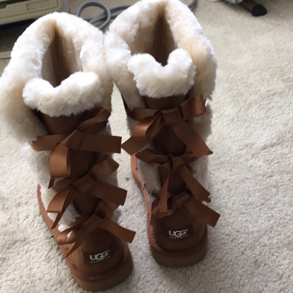 Brown Bailey Bow Ugg Boots