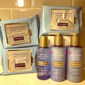 ⭐️SOLD⭐️Neutrogena facial cleansing bundle