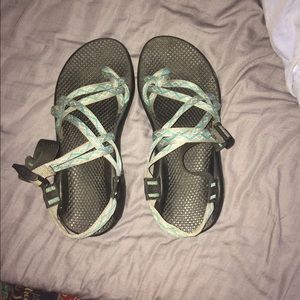 Chacos size 7 women's