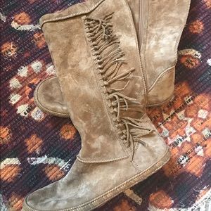 UGG Mammoth boots