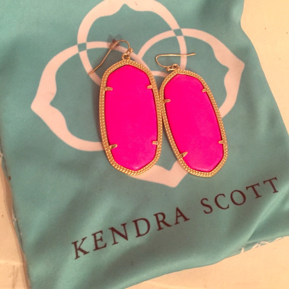 Kendra Scott hot pink large earrings