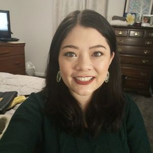 Meet your Posher, Jenn