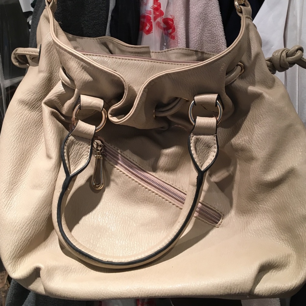 Shoulder bag