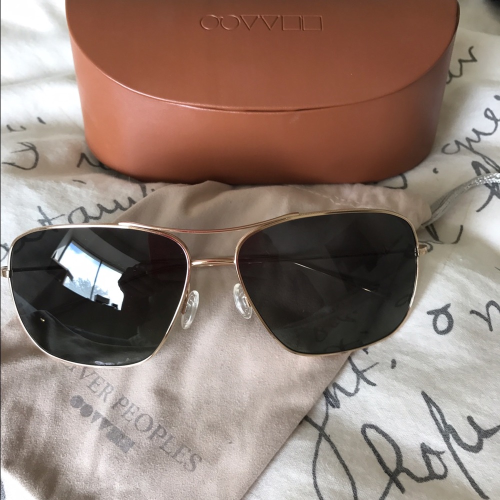 OLIVER PEOPLES  Aviators sunglasses 😎Polarized