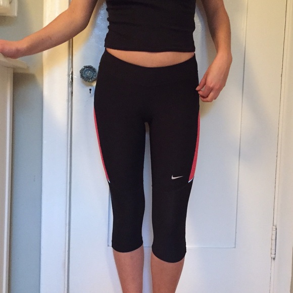 Nike leggings - Picture 2 of 3