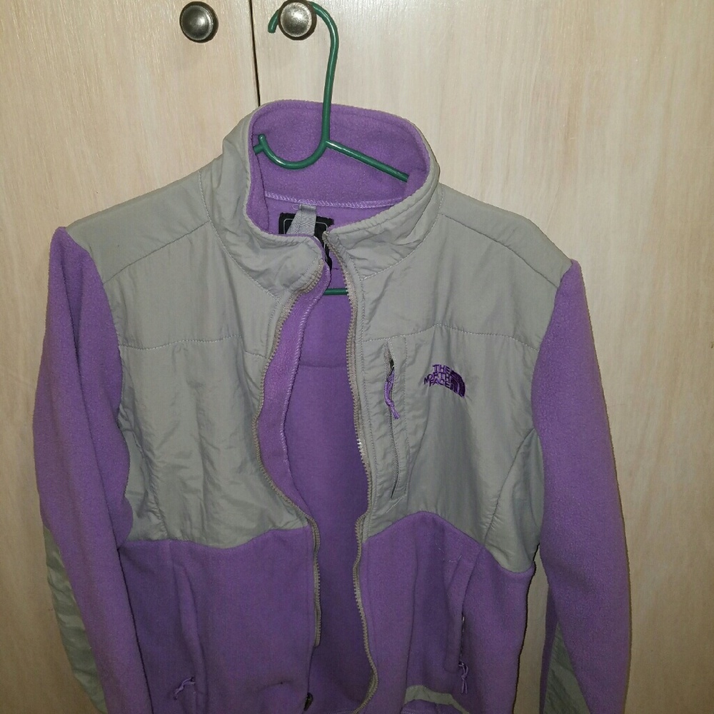 northface sweater