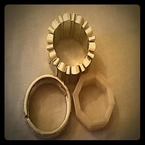 3 beautiful bracele (1) silverton bangle opens