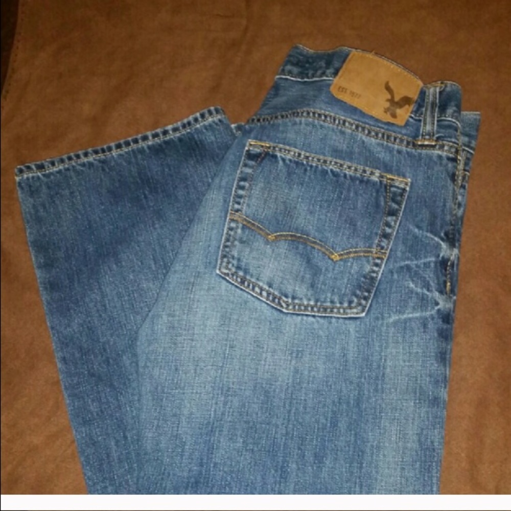 ISO of 30/34 men's boot cut jeans