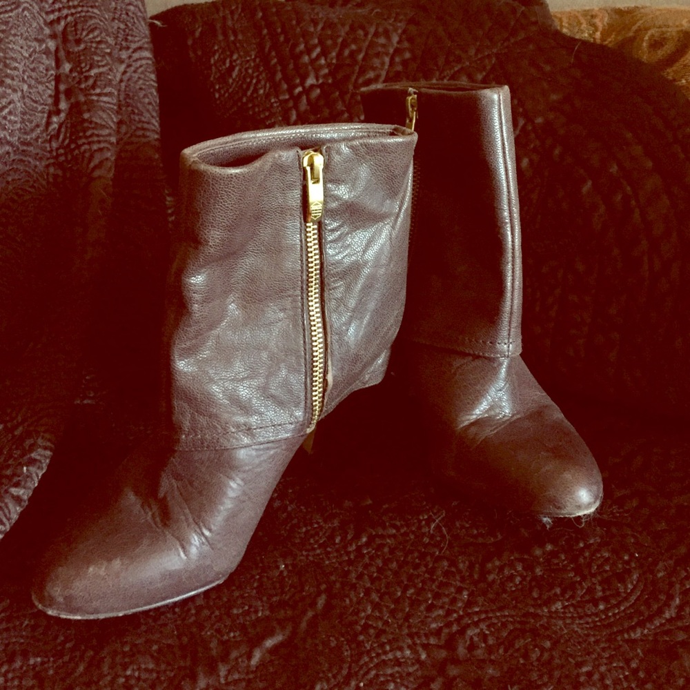 Vance Camute booties