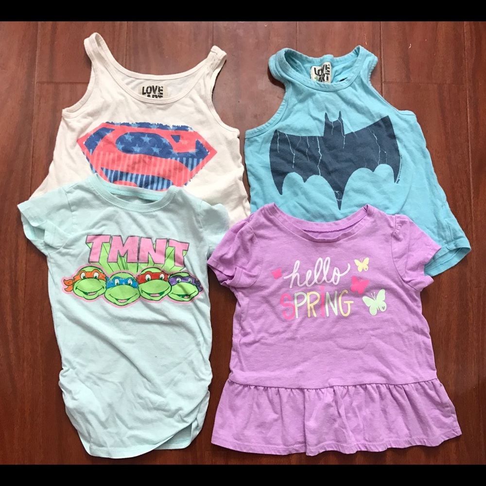 Girls graphic tee bundle 4T/5. Good condition.