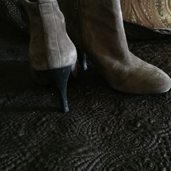 Nine W. brown suede ankle booties - Picture 2 of 2