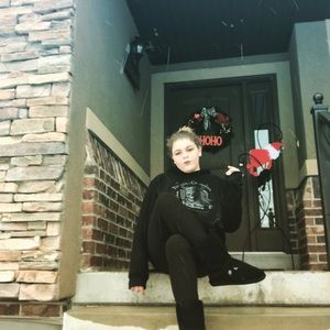 Meet your Posher, Gigi