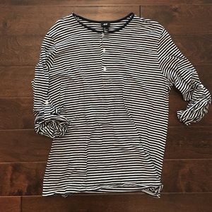 H and M men's Henley top