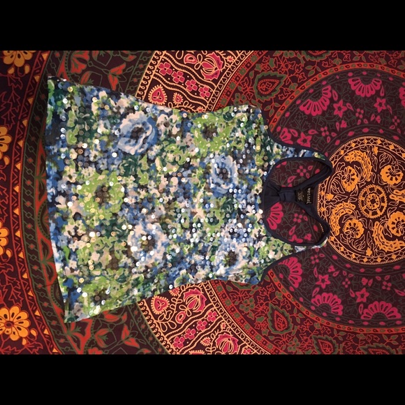 Sequined tank - Picture 1 of 2